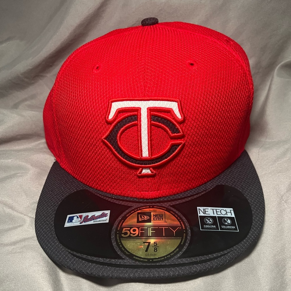 Minnesota Twins new era mens fitted cap hat new  size 7 5/8